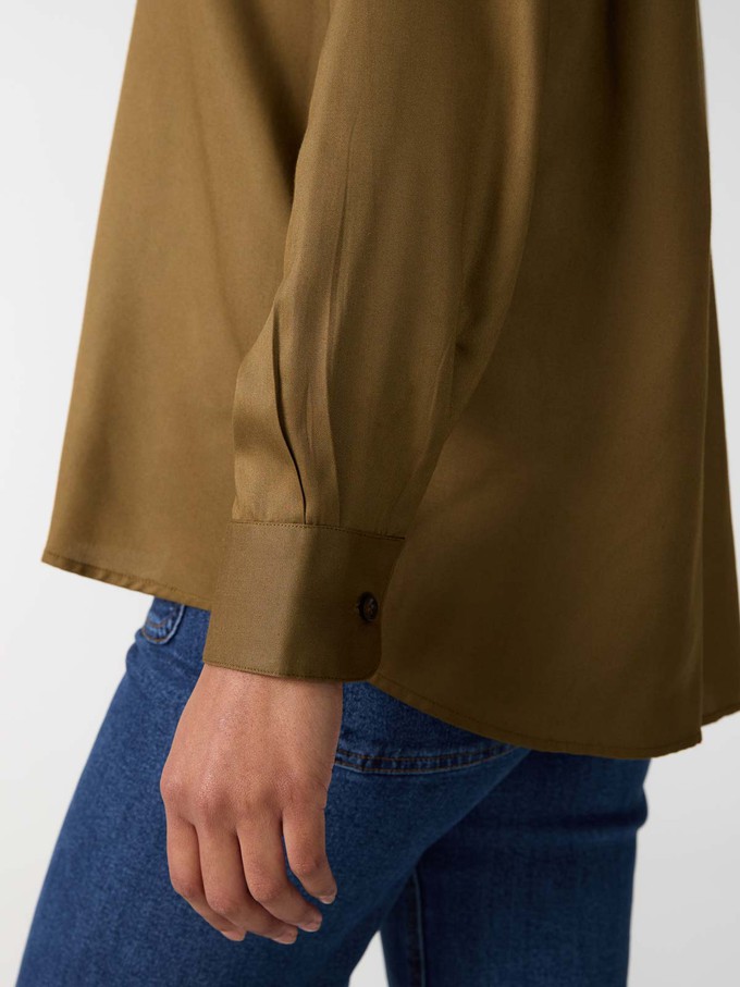 Mona Shirt brown from Yahmo