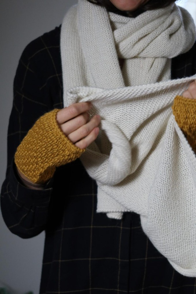 Fingerless Mittens | 100% Baby Alpaca | Fine-Knit Look from Yanantin Alpaca