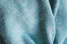 Extra Large Knitted Scarf | Spring Breeze Blue | 100% Alpaca Wool van Yanantin Alpaca