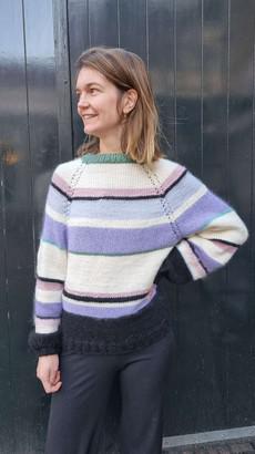 HANDKNITTED SWEATER PASTEL via ZWAAN