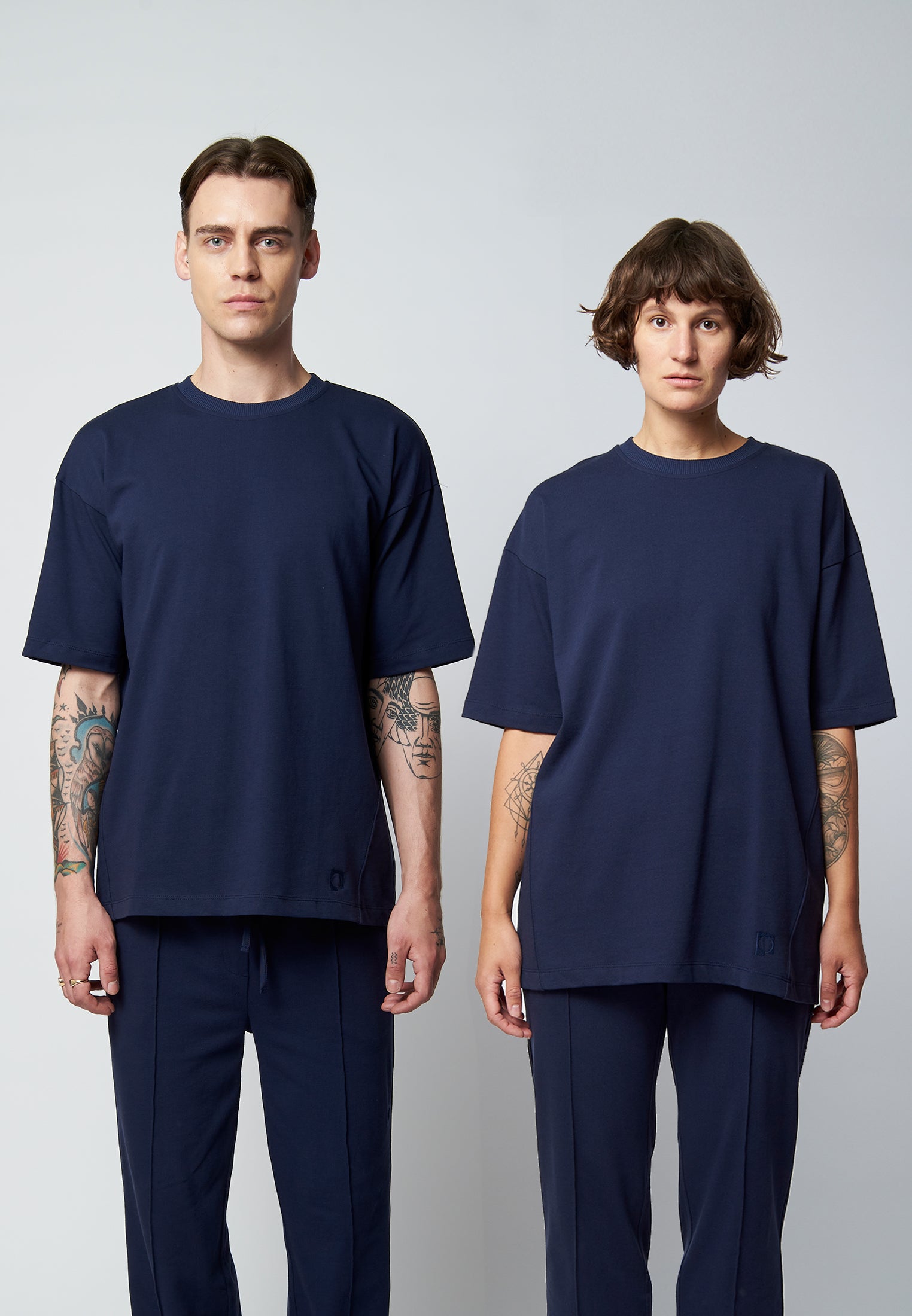 Project Cece | Organic cotton oversized t-shirt MALIN in navy blue