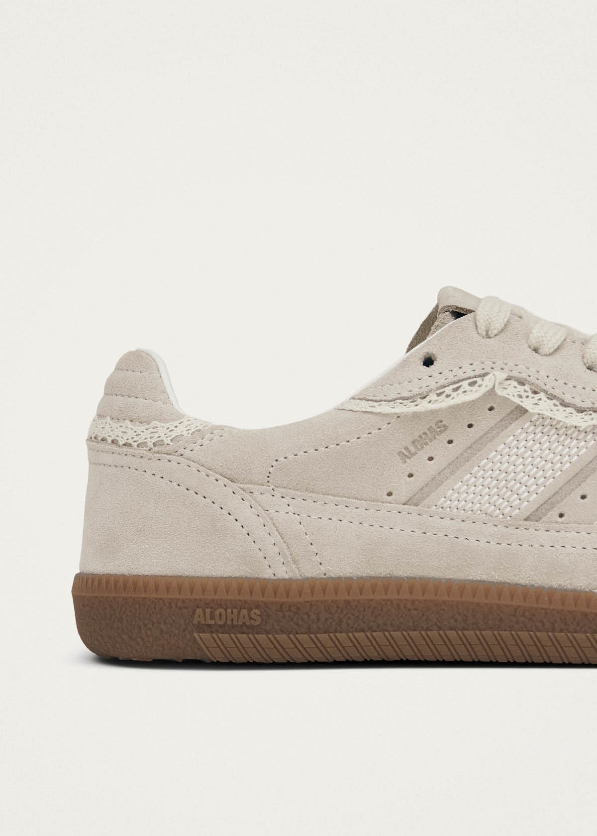 Project Cece | Tb.490 Crochet Cream Leather Sneakers