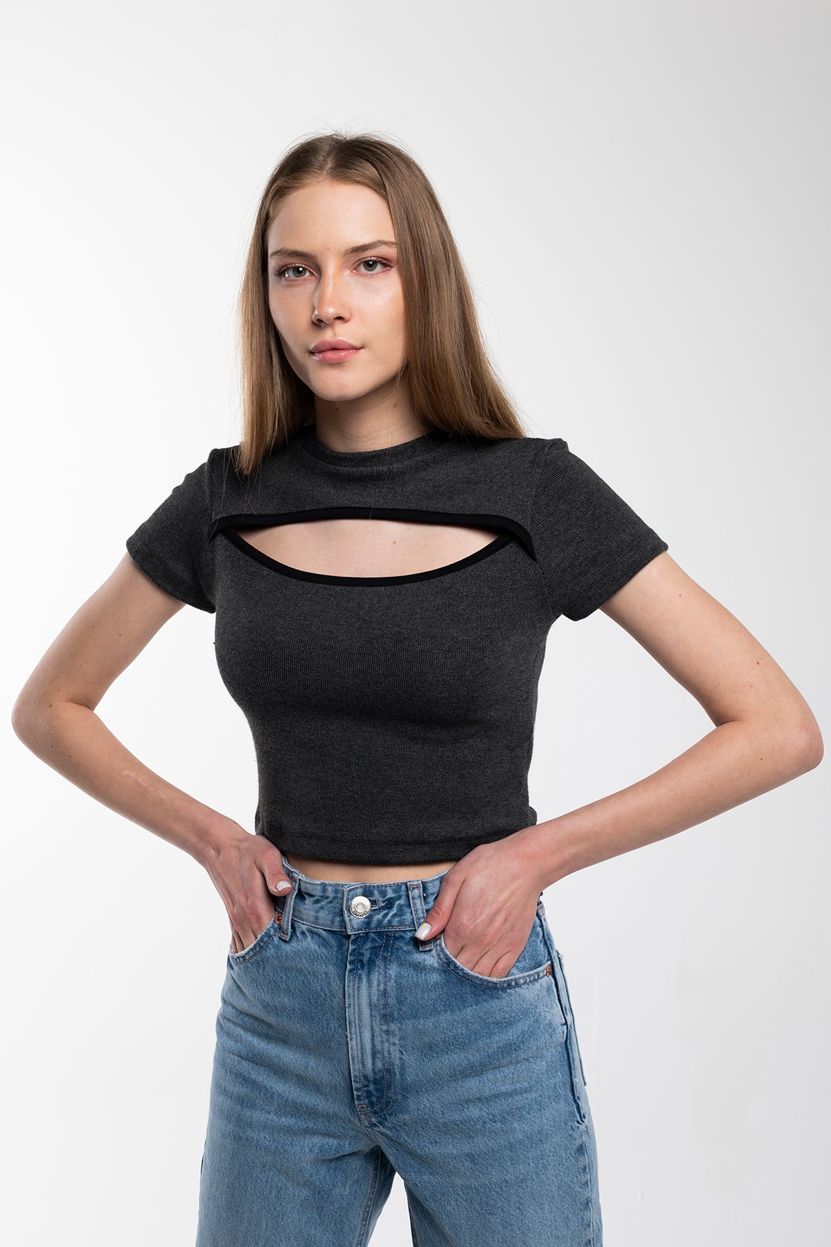 Cut Out Knit Tee