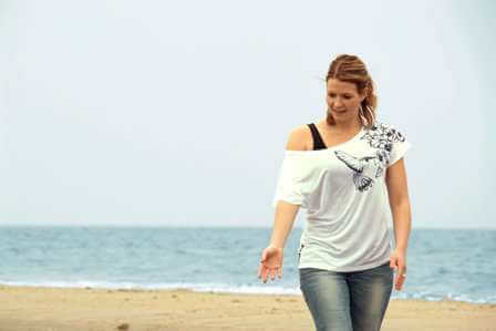 Kolibrie Vogel Duurzaam Tencel T-shirt - Zwart from ChillFish Design Kolibrie Vogel Duurzaam Tencel T-shirt - Zwart from ChillFish Design