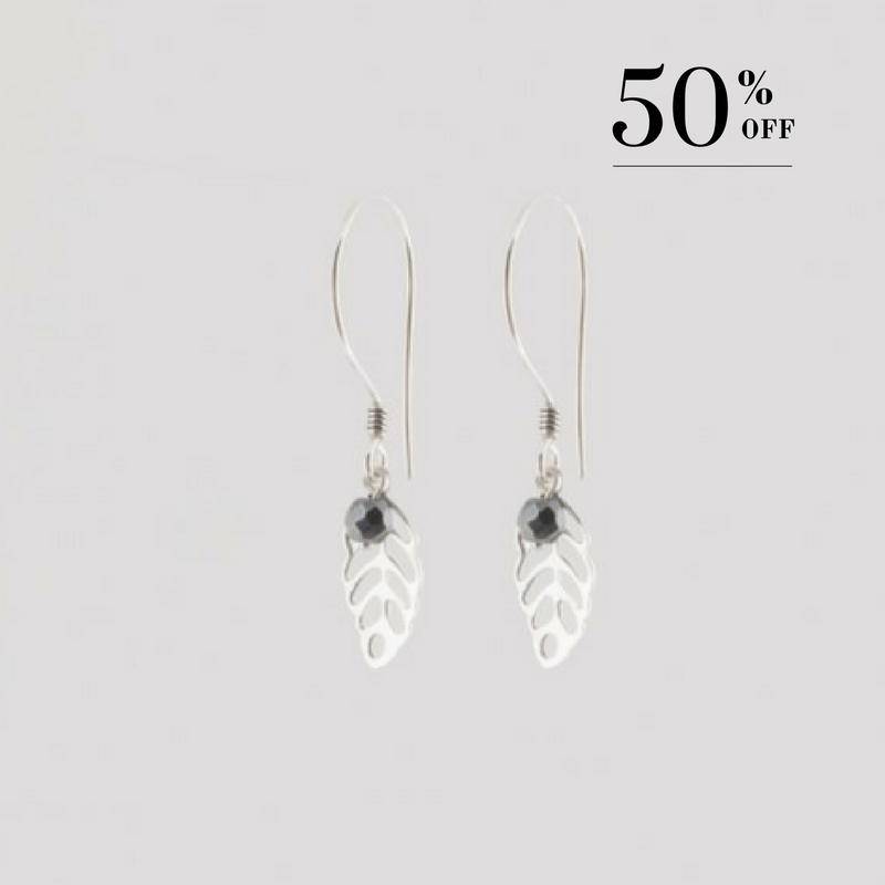 Mini leaf with pyrite earrings silver 50% SALE from Julia Otilia Mini leaf with pyrite earrings silver 50% SALE from Julia Otilia