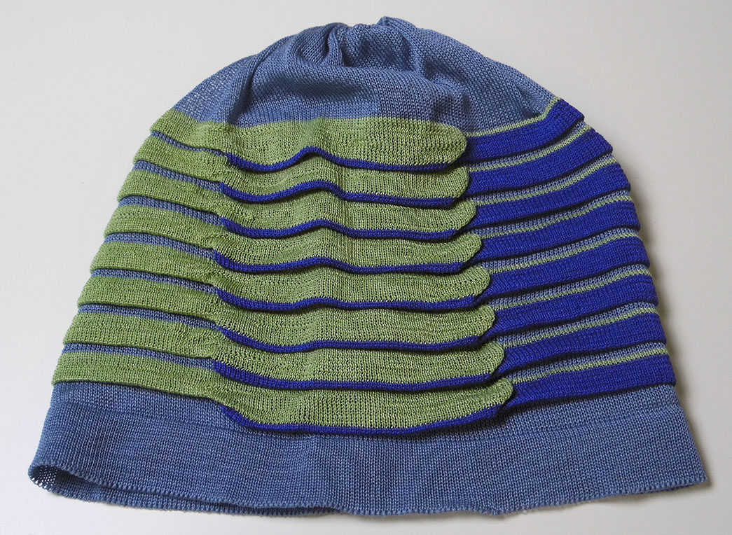FLAPPLOOI MUTS KATOEN from Knits For Your Inspiration FLAPPLOOI MUTS KATOEN from Knits For Your Inspiration