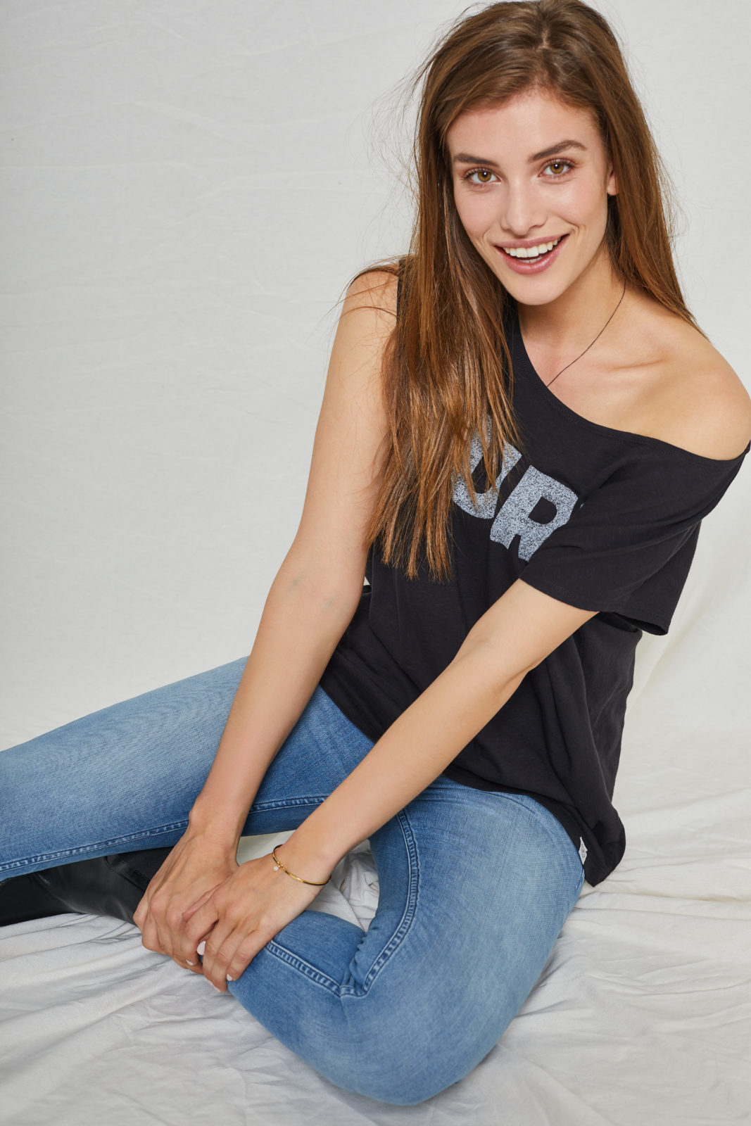 Violet Pure Boxy Tee Black from Kuyichi Violet Pure Boxy Tee Black from Kuyichi