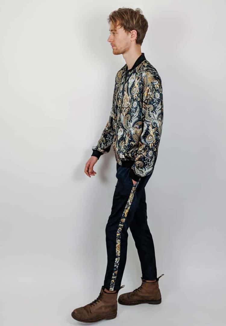 Bomber Wendejacke Blau Dancing Bird Men from Malimo Bomber Wendejacke Blau Dancing Bird Men from Malimo