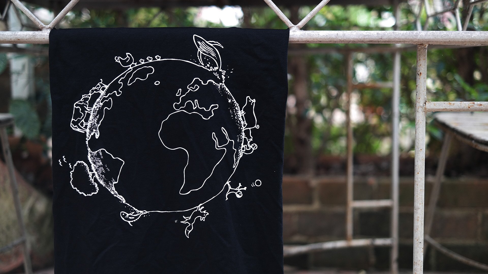 Vegan Planet - Fitted T-Shirt from Noha Vegan Planet - Fitted T-Shirt from Noha