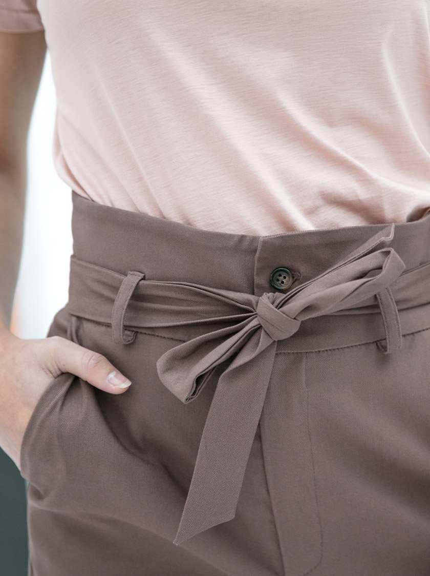 Dena Trousers Taupe from Noumenon Dena Trousers Taupe from Noumenon