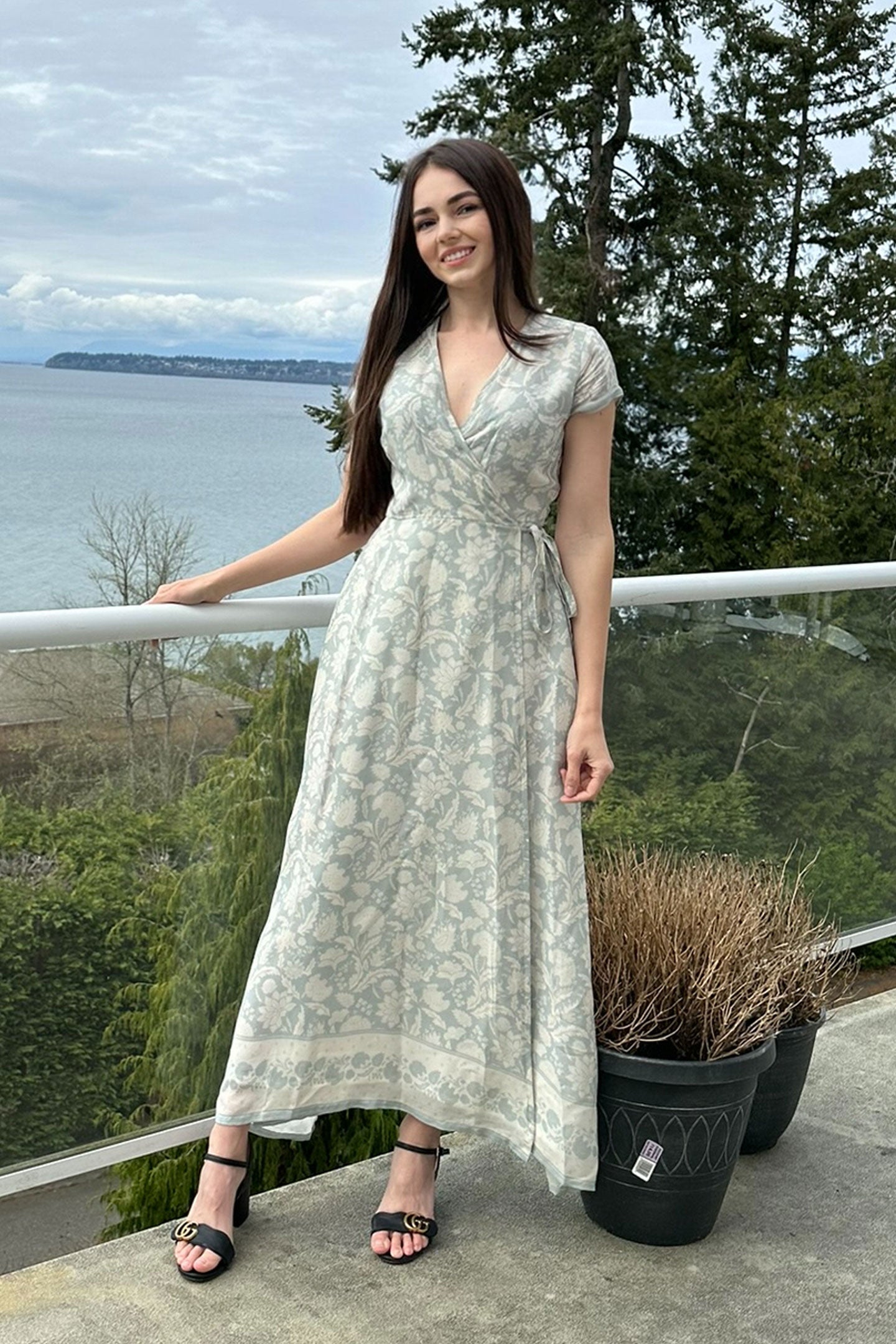 【関税込】PhaseEight ドレス☆Liv Ecovero Wrap Maxi Dress, Na PHASE EIGHT Liv Ecovero Wrap Maxi Dress in Navy | endource