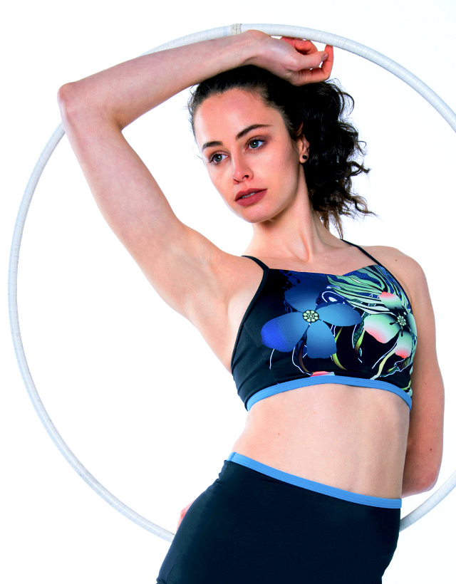 Multi Sports Crop Top Vanna – Gym To Swim® from RubyMoon Multi Sports Crop Top Vanna – Gym To Swim® from RubyMoon
