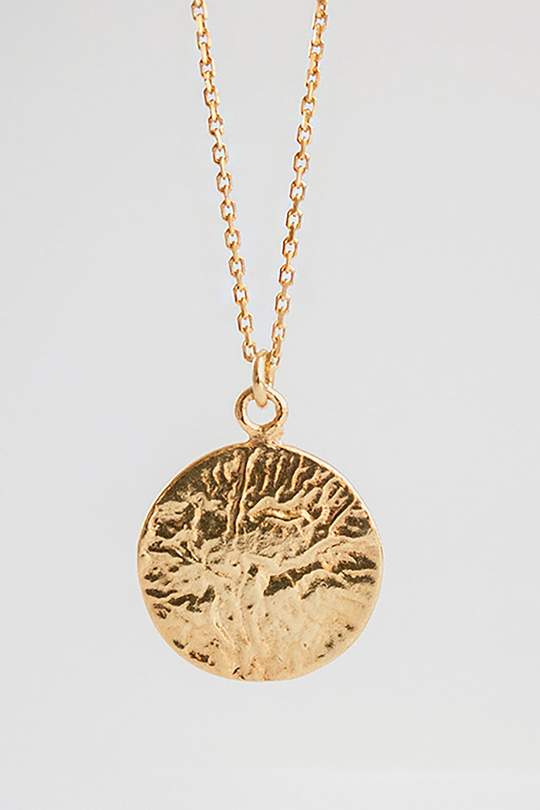 La lune necklace gold from thegreenlabels.com La lune necklace gold from thegreenlabels.com
